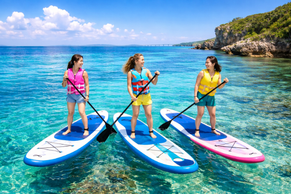 サップツアーで宮古ブルーを体験